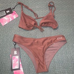 Blackbough swimsuit NWT. Never worn.